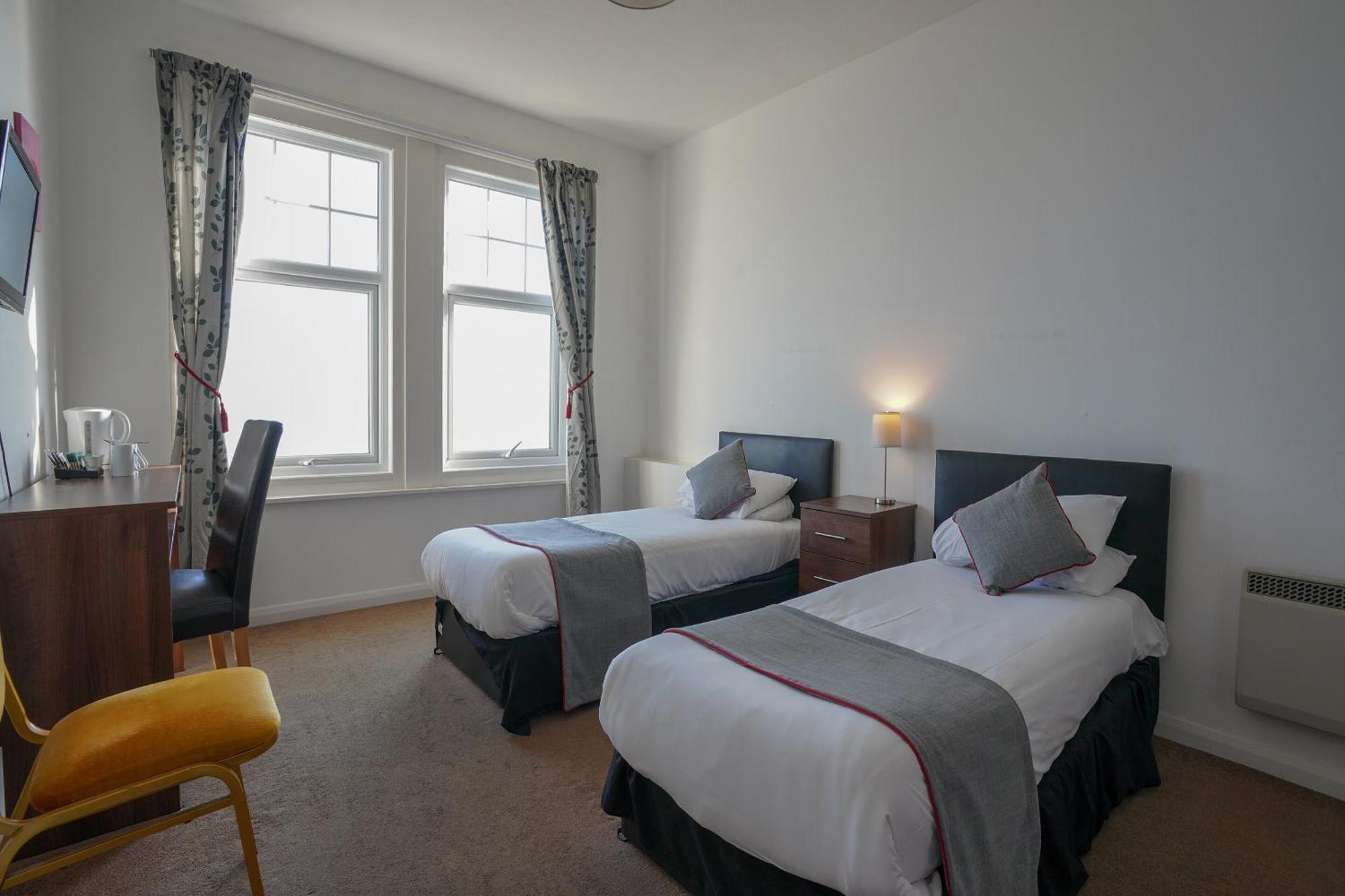 Oyo Shanklin Beach Hotel Ngoại thất bức ảnh